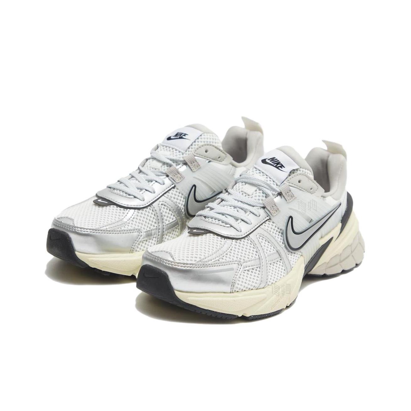 Nike V2K Run Şık Parlak Renkle - Women Shoes Running Nike incelemesi ve fiyatı